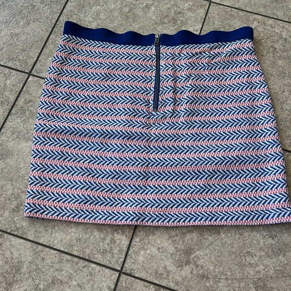 Women’s Skirt - Picture 2 of 2
